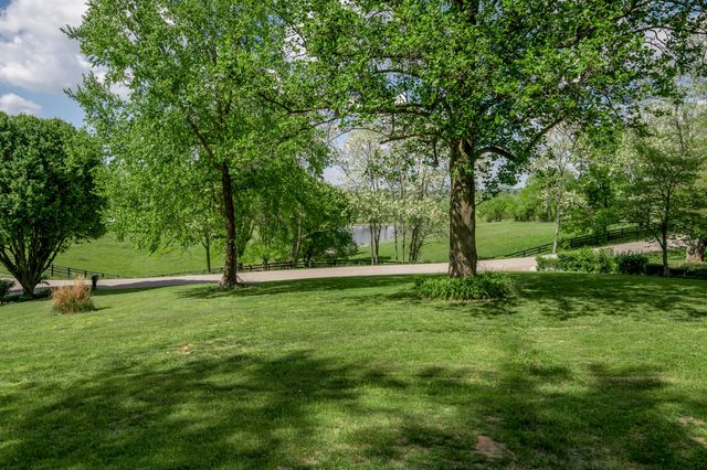 6356 Van Meter Road, Winchester, KY 40391