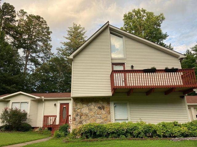 2100 Old Forge Way, Marietta, GA 30068