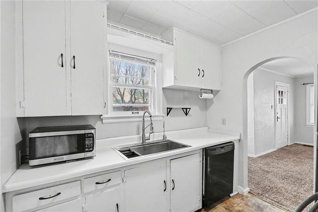 5131 N Lister Avenue, Kansas City, MO 64119