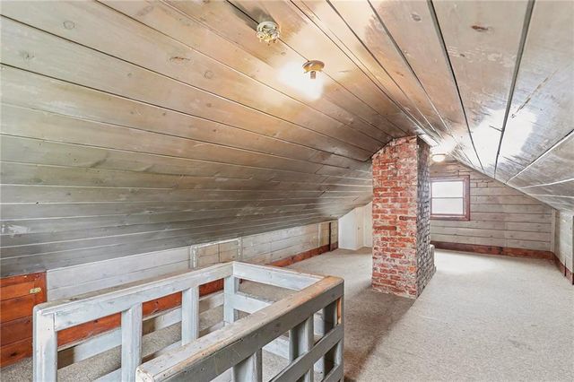 5131 N Lister Avenue, Kansas City, MO 64119