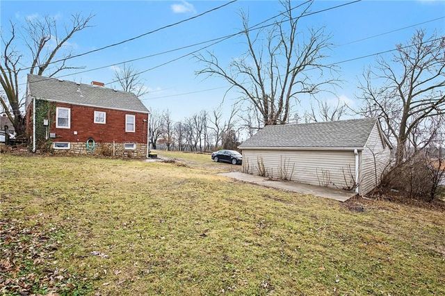 5131 N Lister Avenue, Kansas City, MO 64119