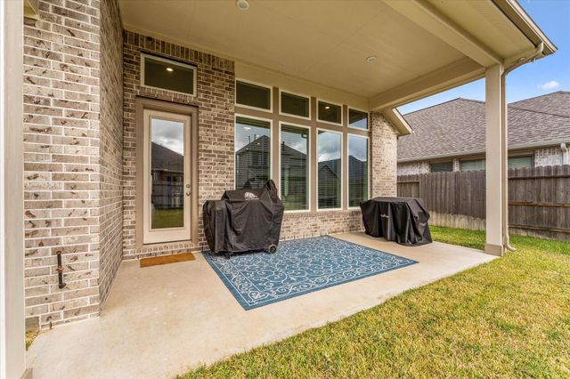 19335 Belmont Stakes Way, Tomball, TX 77377