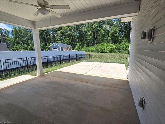 999 Woodview Ridge Trail, Lewisville, NC 27023