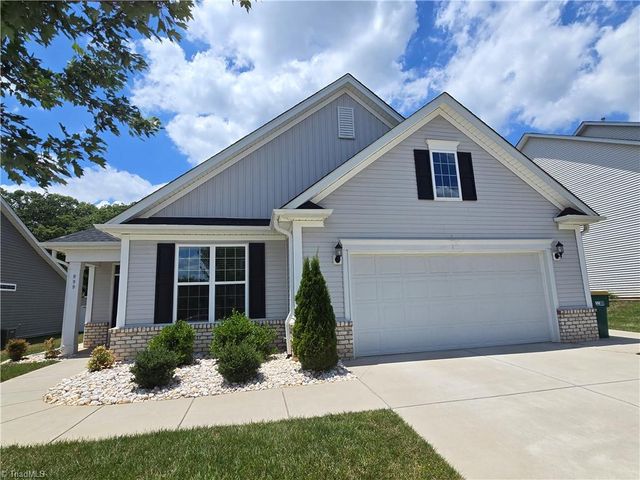 999 Woodview Ridge Trail, Lewisville, NC 27023