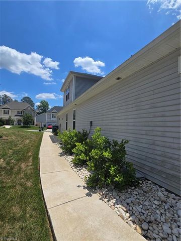 999 Woodview Ridge Trail, Lewisville, NC 27023