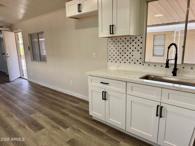 8601 N 71ST Avenue 117, Glendale, AZ 85301