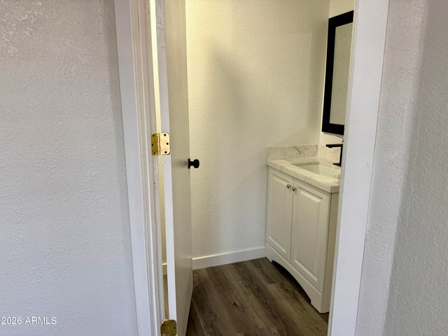 8601 N 71ST Avenue 117, Glendale, AZ 85301