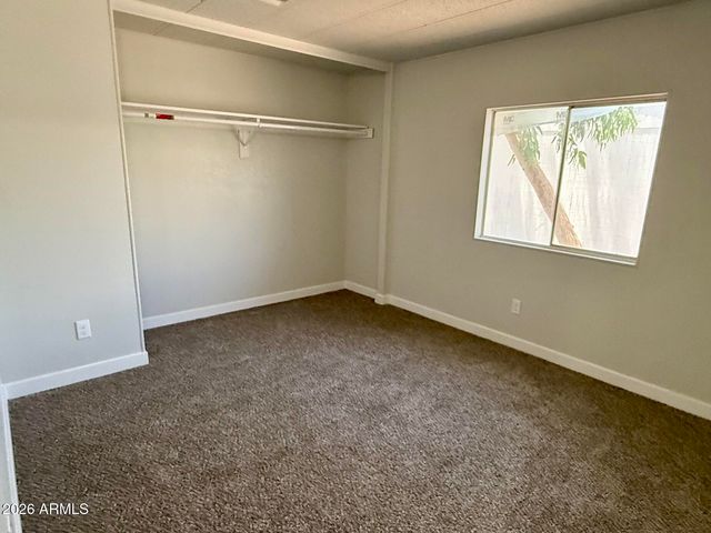 8601 N 71ST Avenue 117, Glendale, AZ 85301