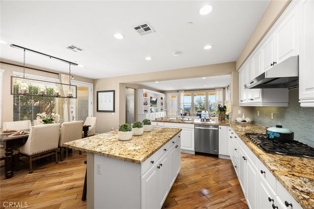 620 E Mandevilla Way, Azusa, CA 91702