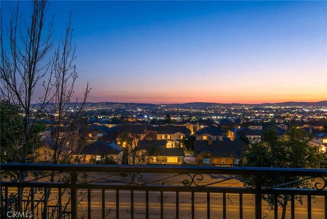 620 E Mandevilla Way, Azusa, CA 91702