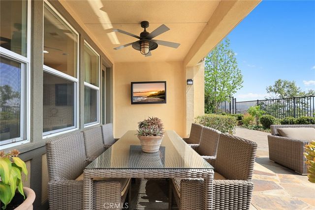 620 E Mandevilla Way, Azusa, CA 91702