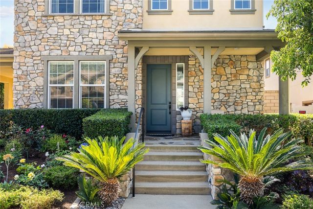 620 E Mandevilla Way, Azusa, CA 91702