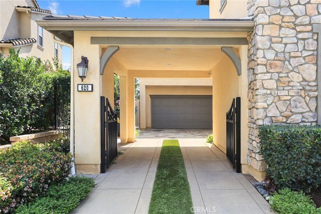 620 E Mandevilla Way, Azusa, CA 91702