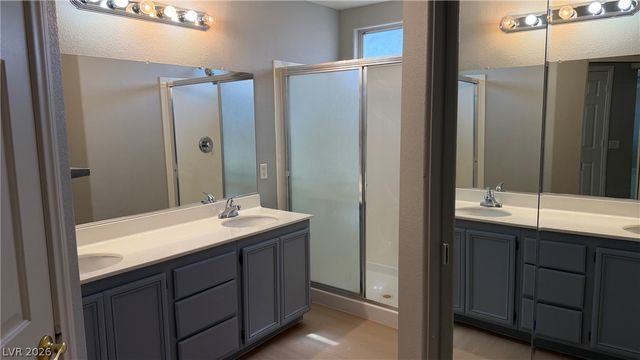 8184 Palace Monaco Avenue, Las Vegas, NV 89117