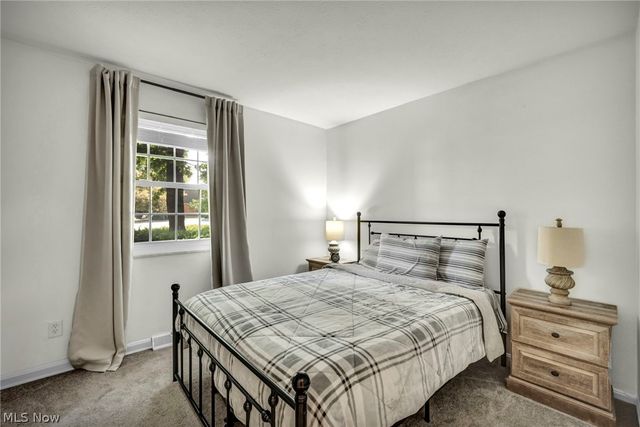 4779 Columbia Road 102, North Olmsted, OH 44070