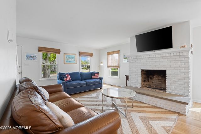 197 Bridge Avenue, Point Pleasant, NJ 08742