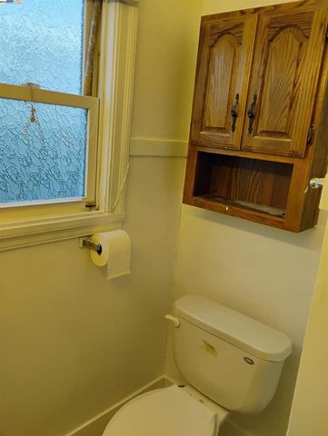 2621 66th Avenue, Oakland, CA 94605