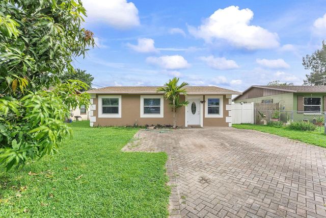 4830 ALBERTA Avenue, West Palm Beach, FL 33417