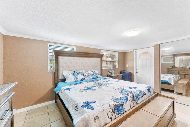 4830 ALBERTA Avenue, West Palm Beach, FL 33417