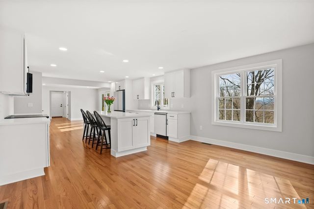 202 Hogan Road, Hamden, CT 06518