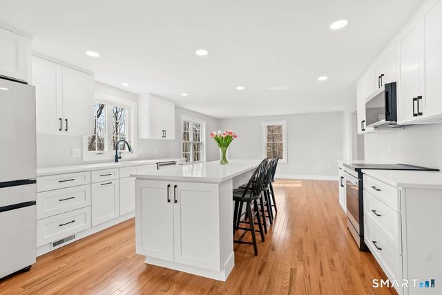 202 Hogan Road, Hamden, CT 06518