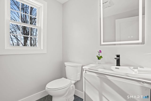 202 Hogan Road, Hamden, CT 06518