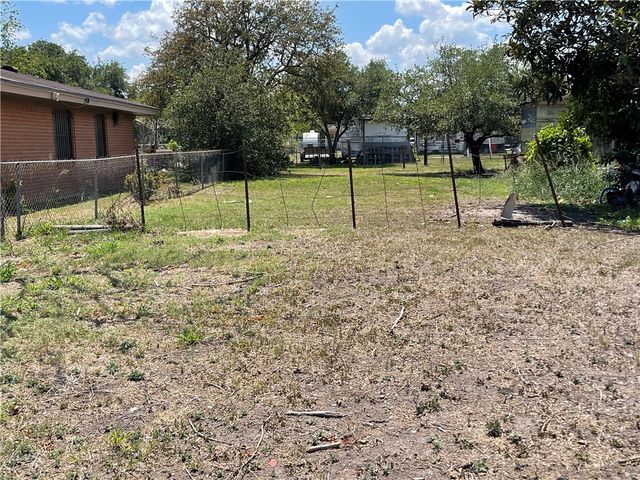 419 Washington Ave, Robstown, TX 78380