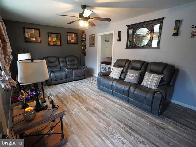 72 OBERLIN RD, Pennsville, NJ 08070