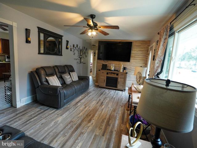 72 OBERLIN RD, Pennsville, NJ 08070