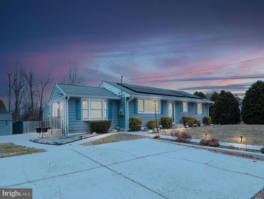 72 OBERLIN RD, Pennsville, NJ 08070