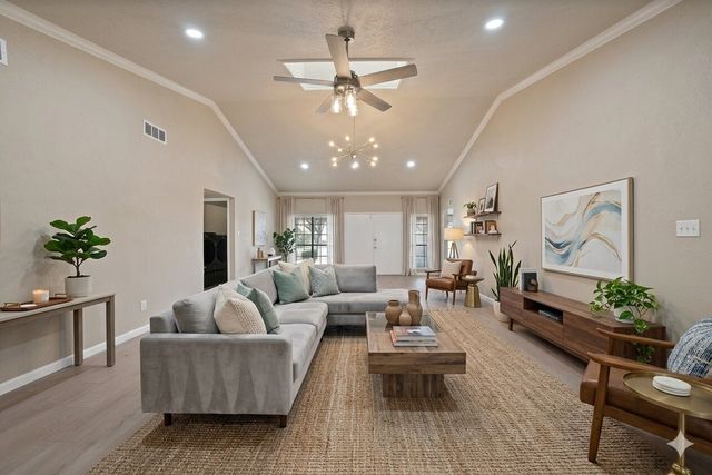 3100 Wintersmith Drive, Arlington, TX 76014