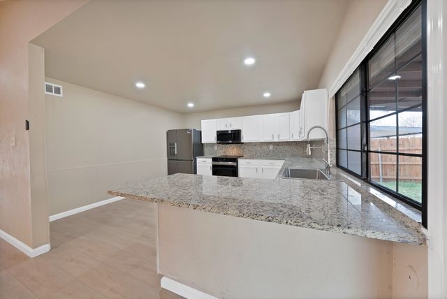 3100 Wintersmith Drive, Arlington, TX 76014