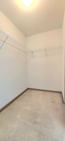 2435 Golf Ridge Circle 2435, Naperville, IL 60563