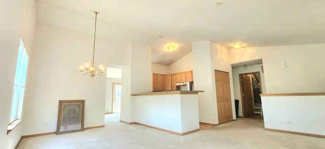 2435 Golf Ridge Circle 2435, Naperville, IL 60563