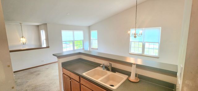 2435 Golf Ridge Circle 2435, Naperville, IL 60563