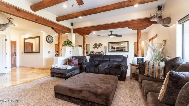 602 W RIDGECREST Road, Phoenix, AZ 85086