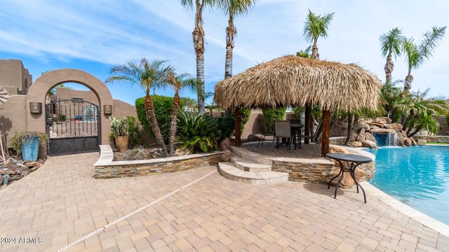 602 W RIDGECREST Road, Phoenix, AZ 85086