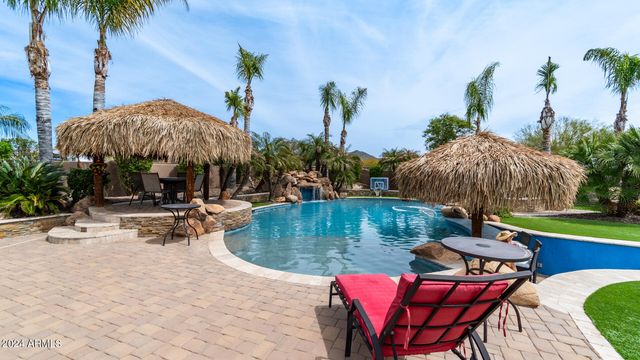 602 W RIDGECREST Road, Phoenix, AZ 85086