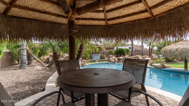 602 W RIDGECREST Road, Phoenix, AZ 85086