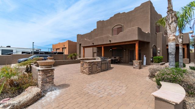 602 W RIDGECREST Road, Phoenix, AZ 85086