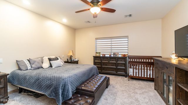 602 W RIDGECREST Road, Phoenix, AZ 85086