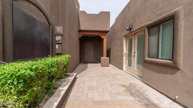 602 W RIDGECREST Road, Phoenix, AZ 85086