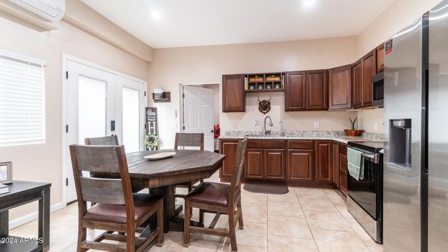 602 W RIDGECREST Road, Phoenix, AZ 85086