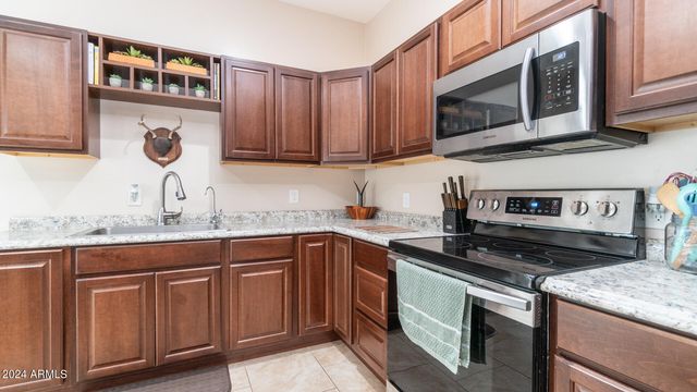 602 W RIDGECREST Road, Phoenix, AZ 85086