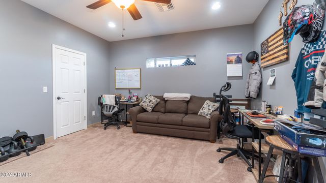 602 W RIDGECREST Road, Phoenix, AZ 85086