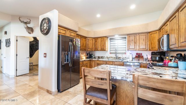 602 W RIDGECREST Road, Phoenix, AZ 85086