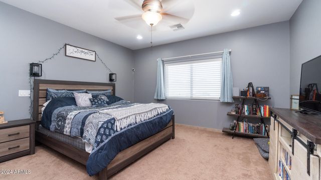 602 W RIDGECREST Road, Phoenix, AZ 85086