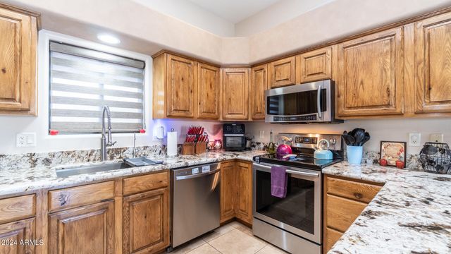 602 W RIDGECREST Road, Phoenix, AZ 85086