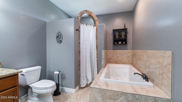 602 W RIDGECREST Road, Phoenix, AZ 85086