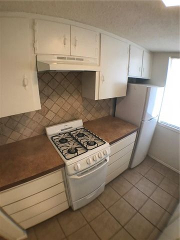 2610 Salado ST 211, Austin, TX 78705